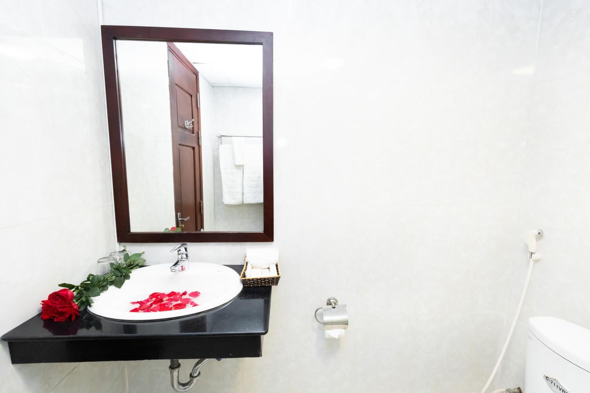Dong Ha Golden Quang Tri Hotel מראה חיצוני תמונה